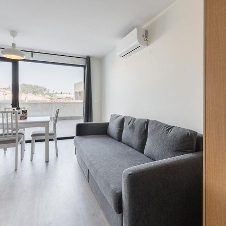 Ferienwohnung Guestready - Sleek Monochromatic In Bonfim Porto Exterior foto