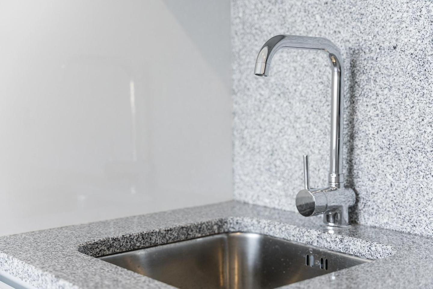 Ferienwohnung Guestready - Sleek Monochromatic In Bonfim Porto Exterior foto